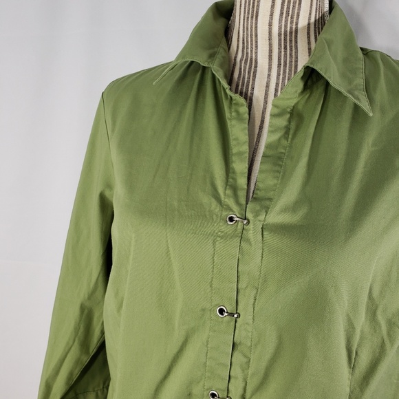 dressbarn Green V Neck Clasp Closure 3/4 Sleeve Blouse Size Large - Picture 2 of 7